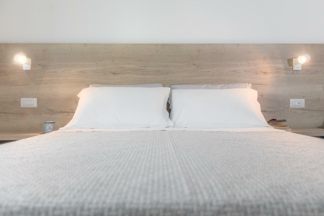 בלריה-איגאה מרינה Art Hotel La Perla מראה חיצוני תמונה